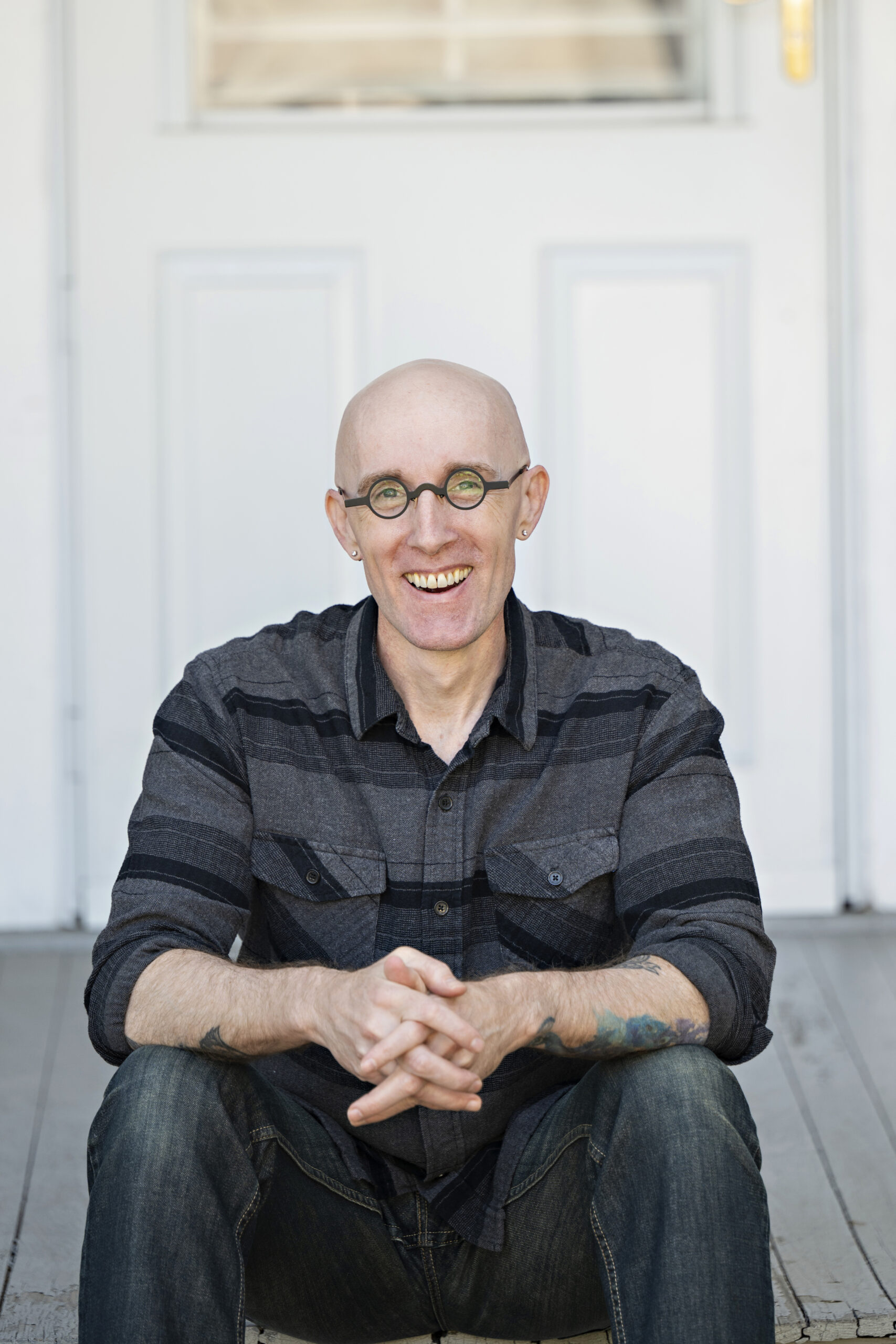 Dr. Tom Murray providing virtual financial therapy for couples